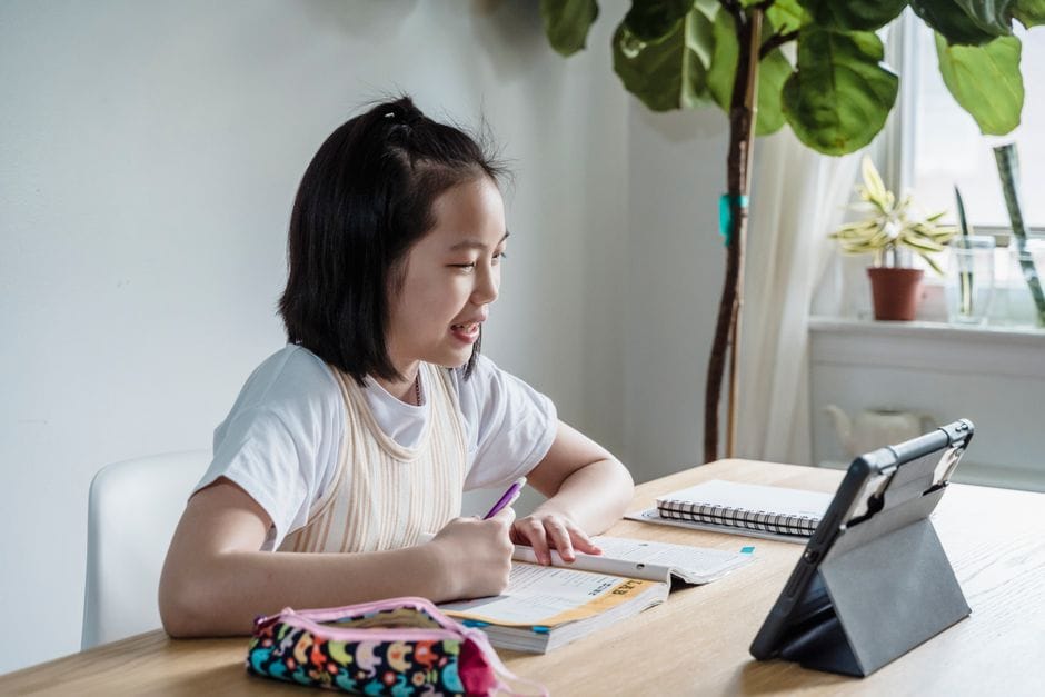 Hướng dẫn sử dụng AI hỗ trợ học sinh: Cẩm nang chi tiết từ A-Z cho trẻ em