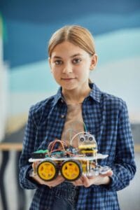 Hướng dẫn sử dụng AI hỗ trợ học sinh cho bé: Bí quyết giúp con học tập thông minh - vietlearning tin giáo dục