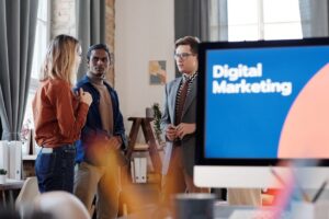 Lộ trình học khóa học marketing online trực tuyến từ A đến Z cho người mới bắt đầu - Hình ảnh chi tiết