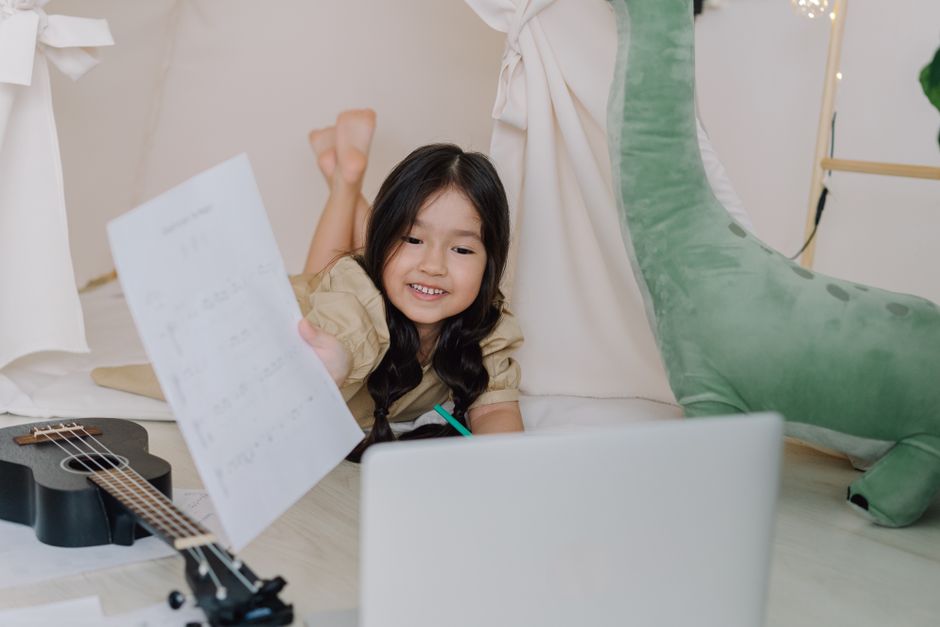 Hướng dẫn chọn lớp học online cho trẻ em: Từ tiếng Anh đến lập trình